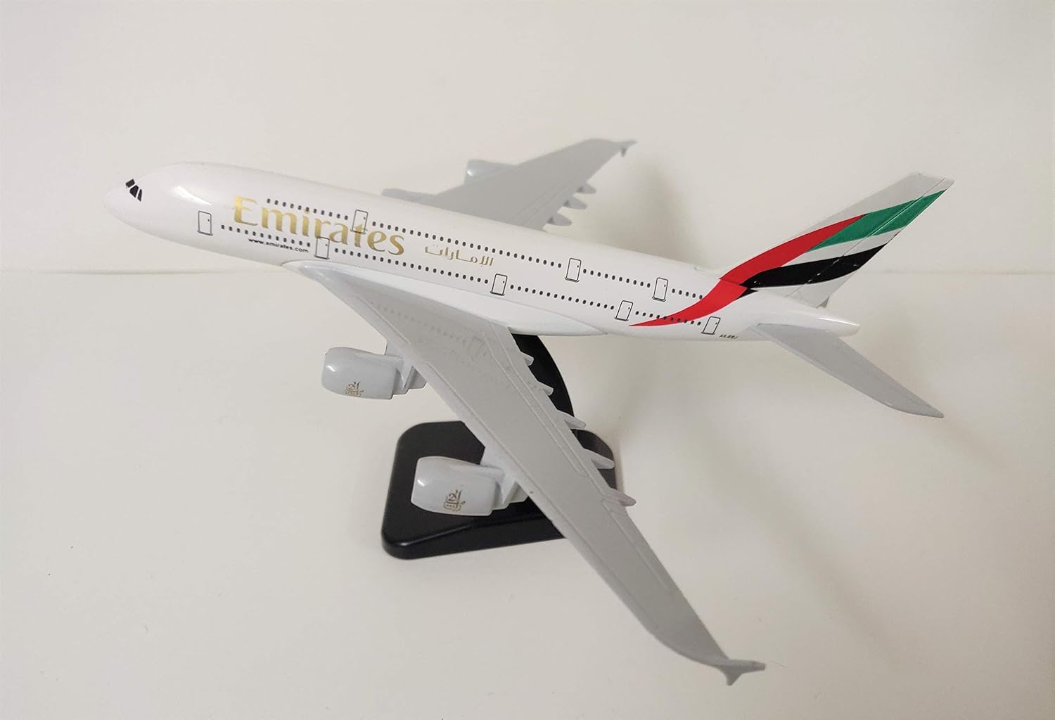 AIRPLANE DIECAST METAL EMIRATES A380 47CM