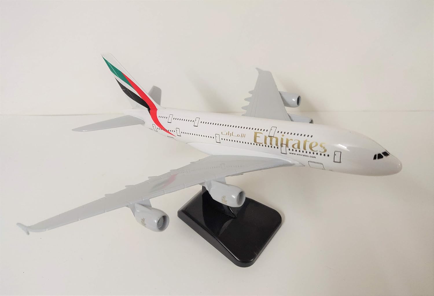 AIRPLANE DIECAST METAL EMIRATES A380 47CM