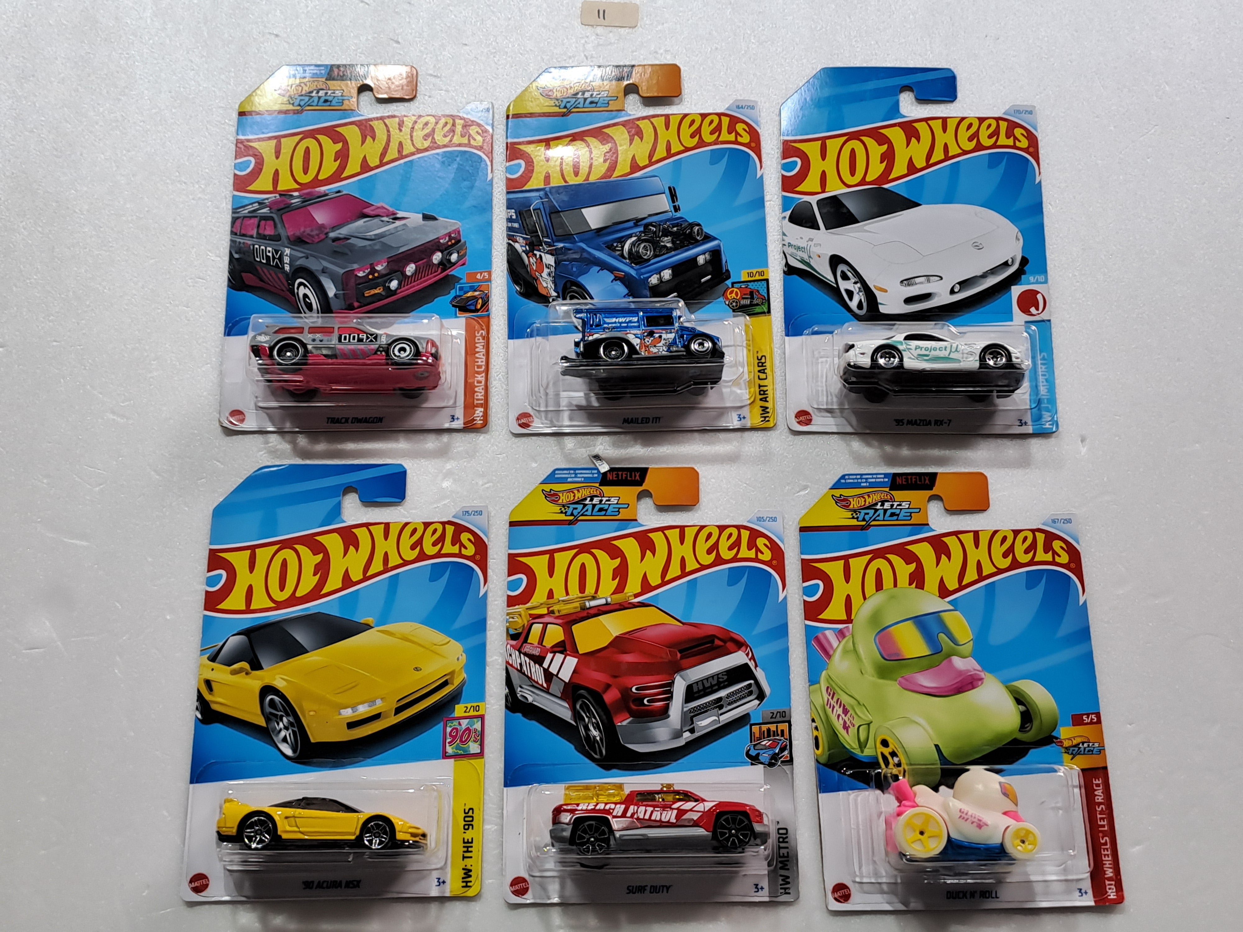 HOT WHEELS - CASE M- BASIC CAR ASSORTED (PACK OF 6 )-DIECAST