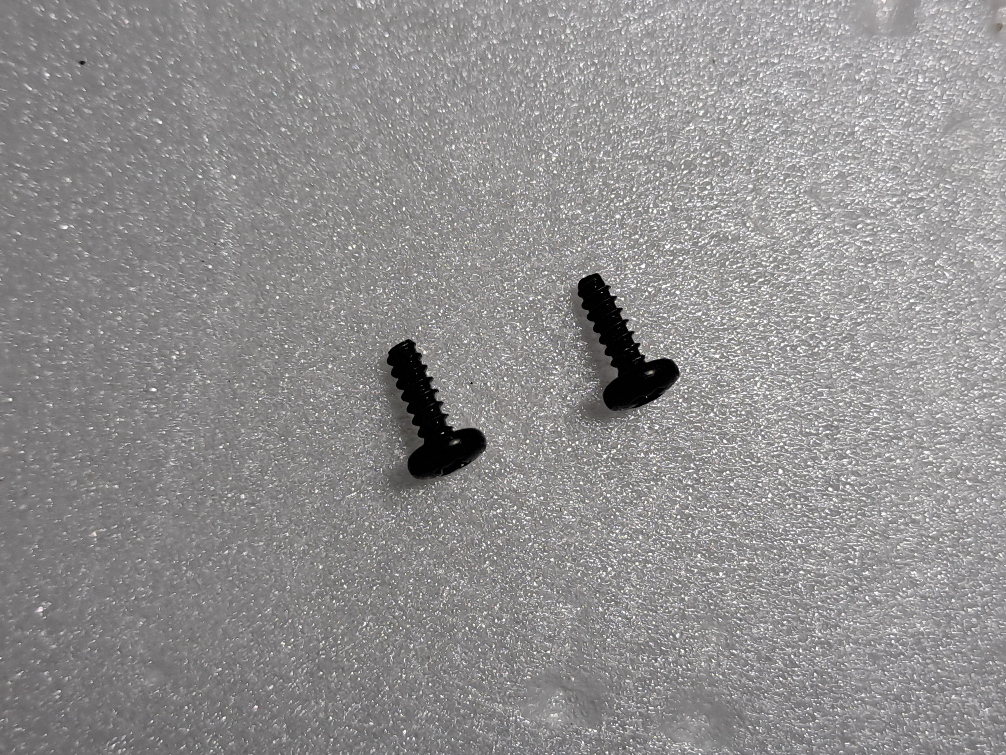 SELF TAPPING SCREW 7MM X 2 MM(PACK OF 2) PRE OWNED QUALITY