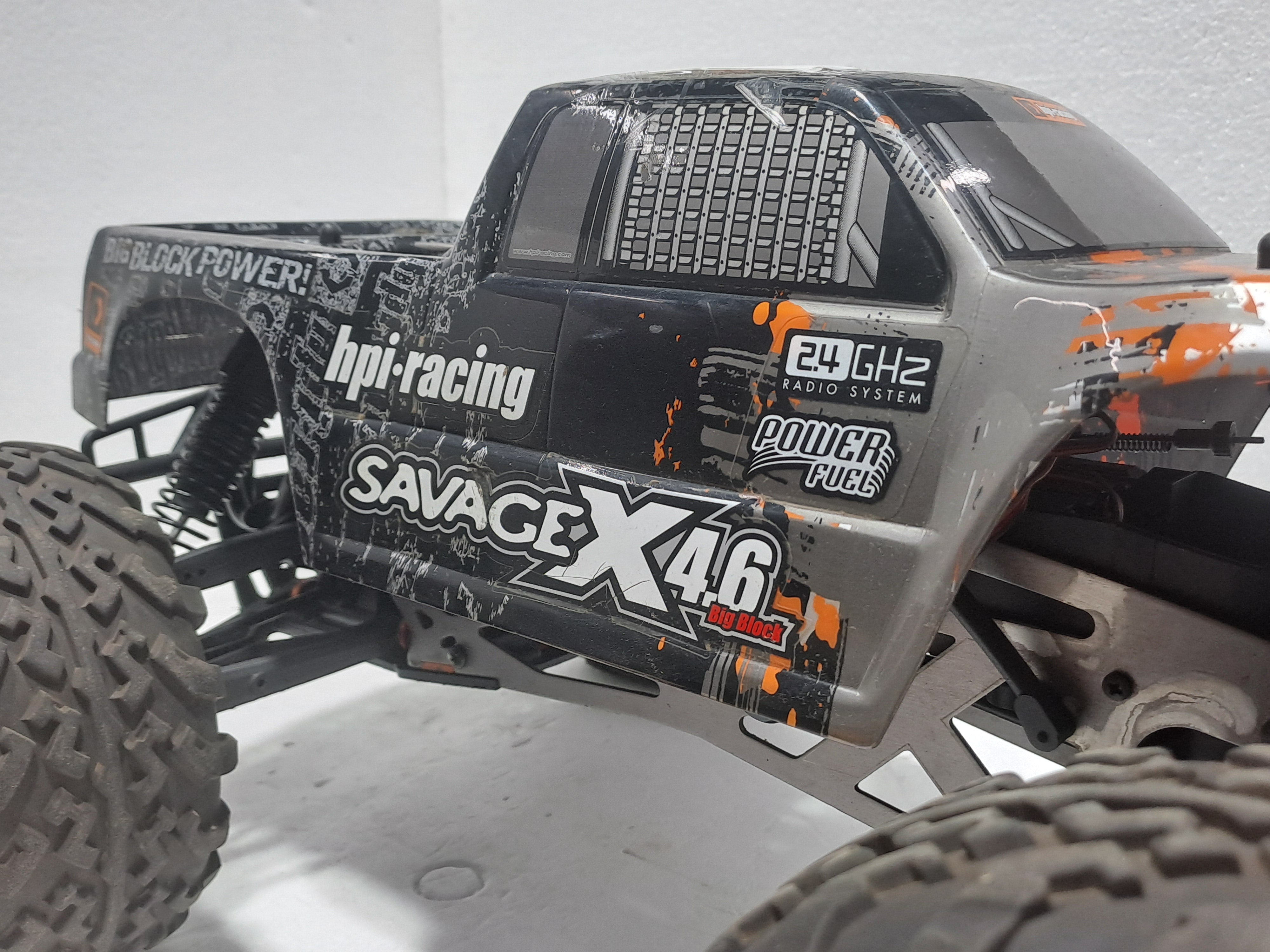 HPI SAVAGE X4.6 NITRO CAR 1/8 SCALE MULTI COLOUR QUALITY PRE OWNED