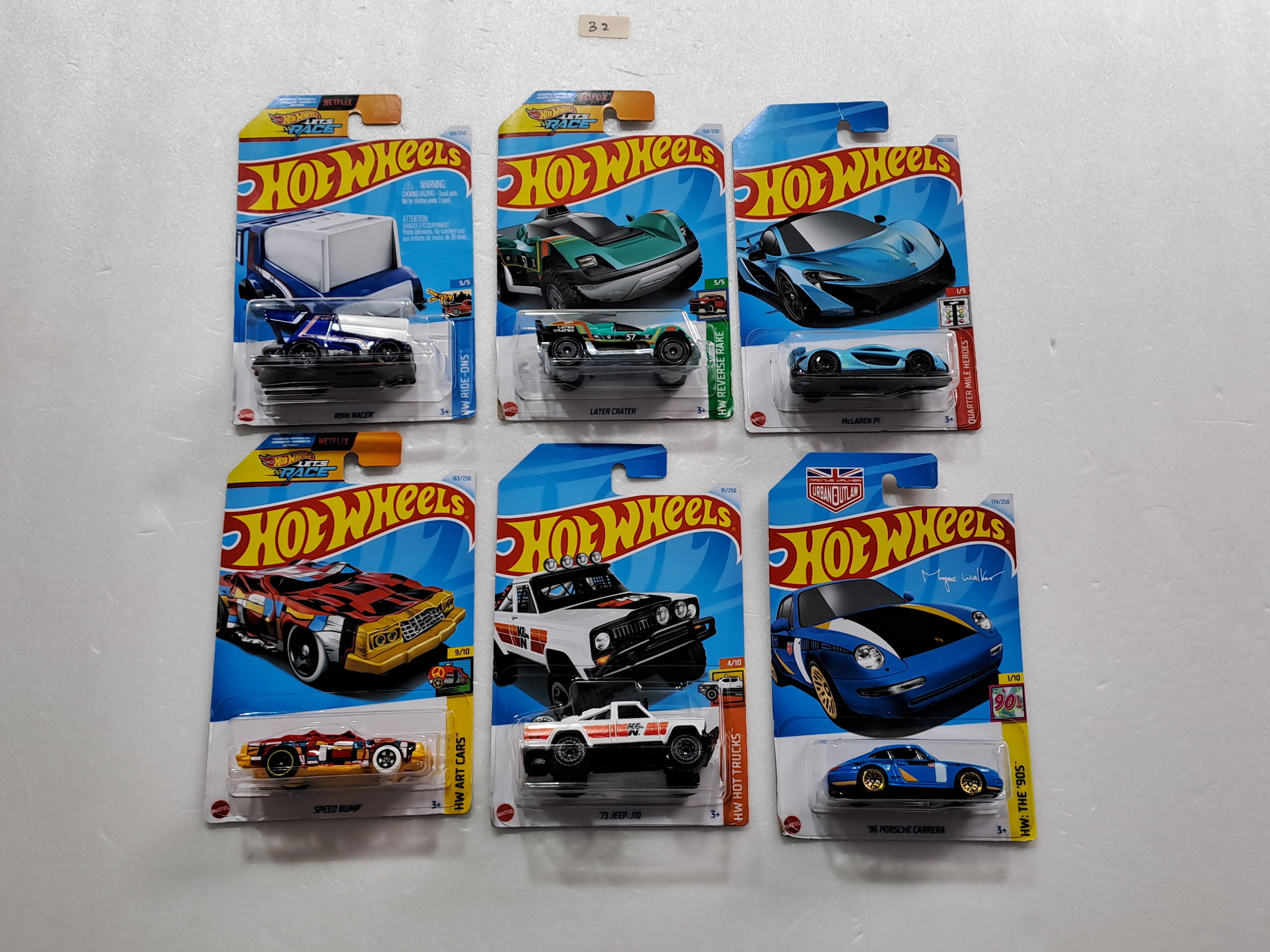 HOT WHEELS - CASE M- BASIC CAR ASSORTED (PACK OF 6 )-DIECAST