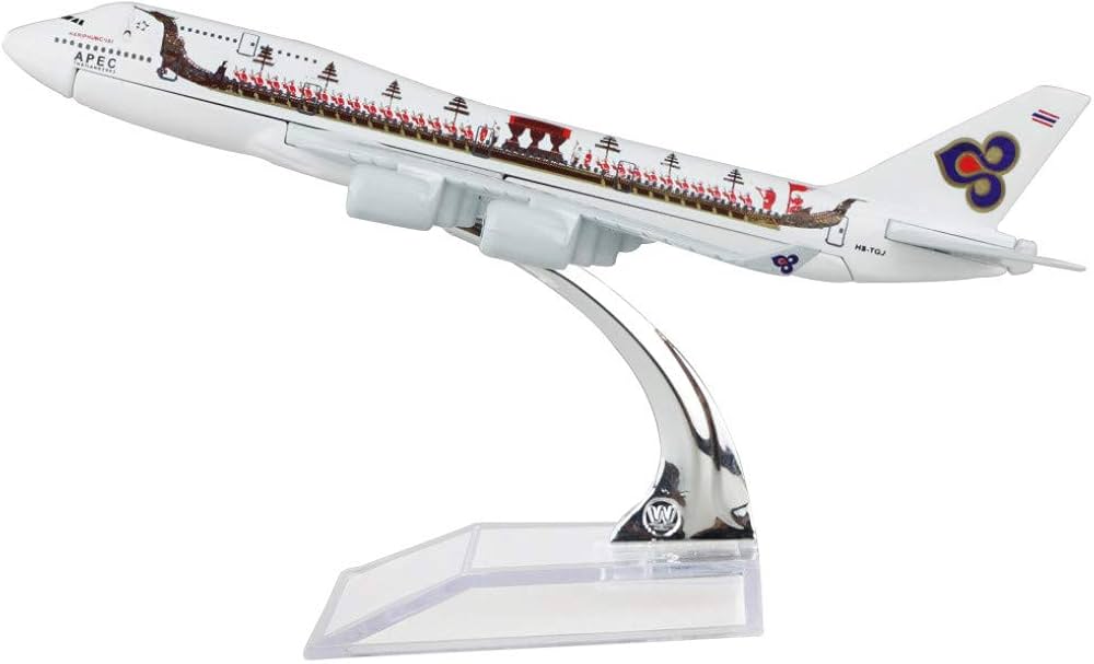 AIRPLANE DIECAST METAL  THAI B747 16CM MODEL