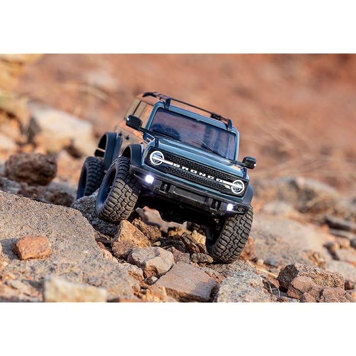 TRAXXAS BRONCO TRX4M 1/18 SCALE 4WD ROCK CRAWLER WITH FORD BRONCO BODY 97074-1