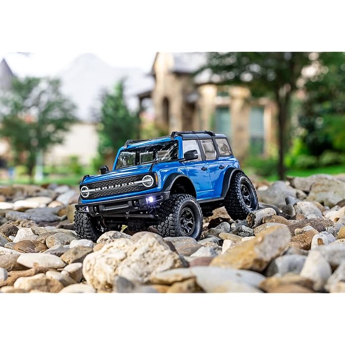 TRAXXAS BRONCO TRX4M 1/18 SCALE 4WD ROCK CRAWLER WITH FORD BRONCO BODY 97074-1