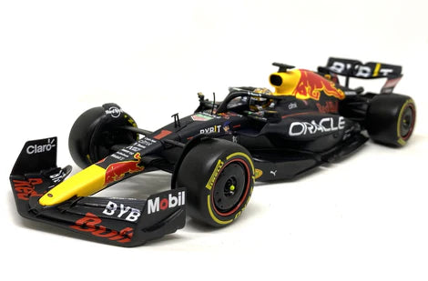 BBURAGO RED BULL RACING RB18 #1 MAX VERSTAPPEN 1/24 MINIATURE CAR DIE CAST MODEL