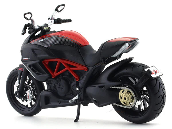 MAISTO DUCATI DIAVEL CARBON 1/12 DIECAST MODEL