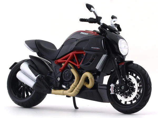 MAISTO DUCATI DIAVEL CARBON 1/12 DIECAST MODEL