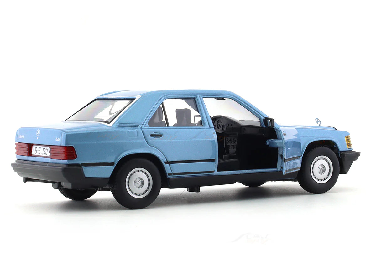 BBURAGO 1/24 SCALE MERCEDES-BENZ 190 E 2.6 DIECAST CAR MODEL