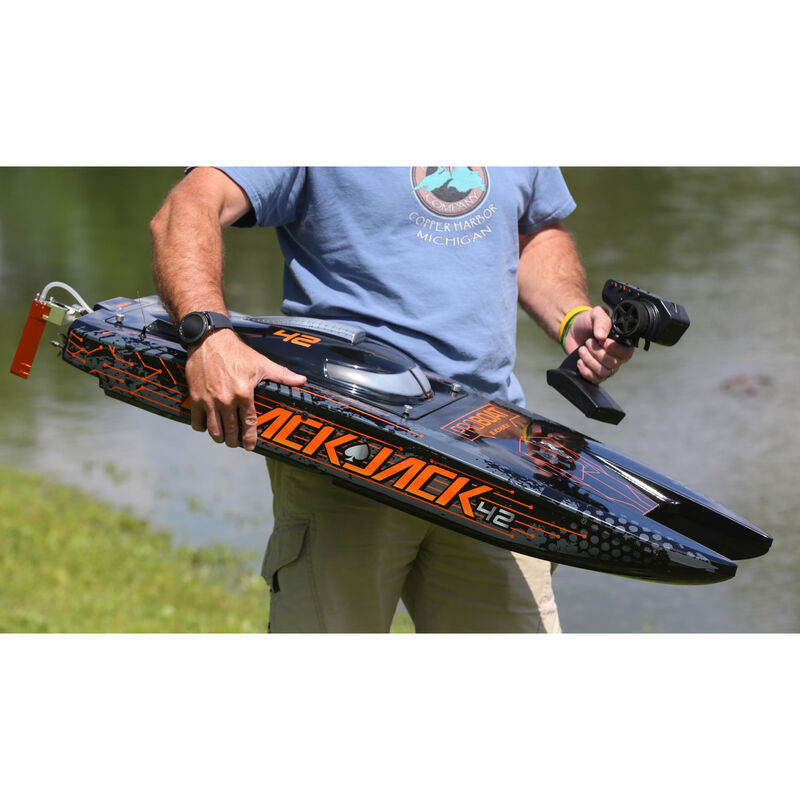 Pro-Boat Blackjack 42″ 8S Brushless Catamaran RTR: Black/Orange