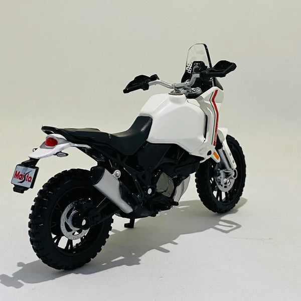 MAISTO DUCATI DESERT X 1/18 DIECAST MODEL