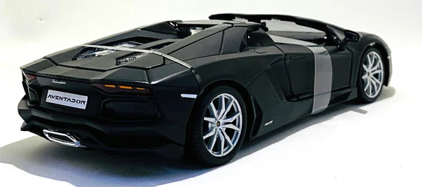 MAISTO LAMBORGHINI AVENTADOR LP 700-4 ROADSTER 1/24 MATT BLACK DIECAST MODEL