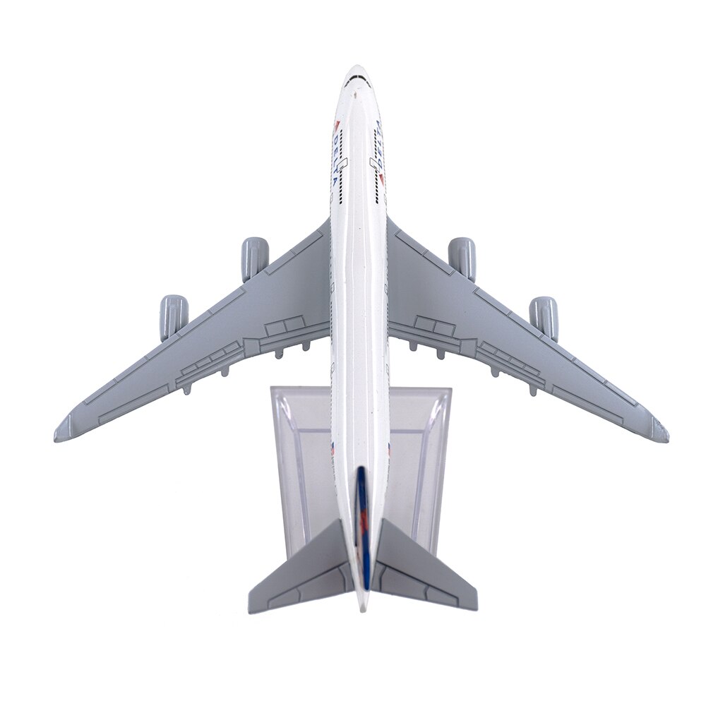 Aiplane Diecast Delta B747 16Cm